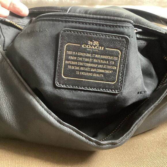Coach Circle Hobo in Studded Calf Leather 34998 RARE - Picture 6 of 7